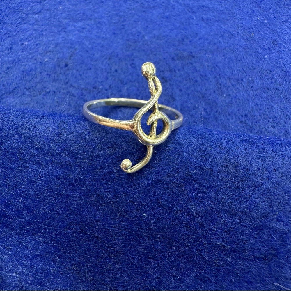 925 Sterling Silver Musical Note Dainty Ring